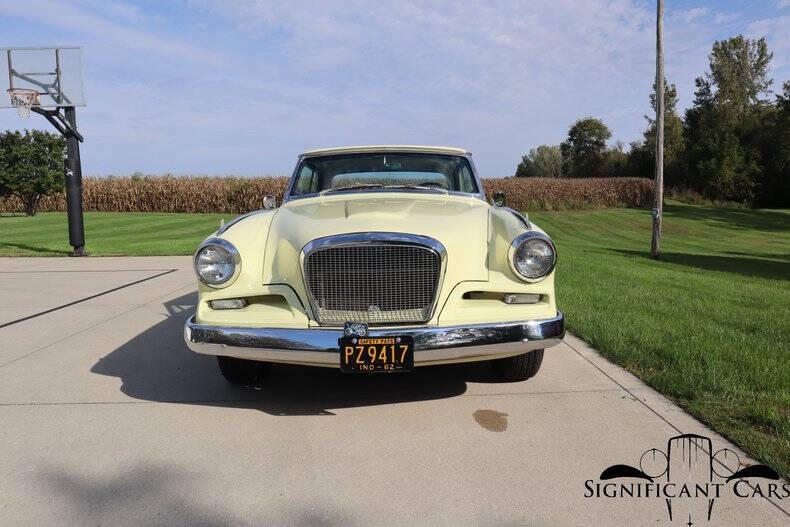 1962 Studebaker GT Hawk