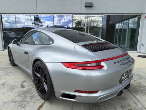 2019 Porsche 911 Carrera 4S