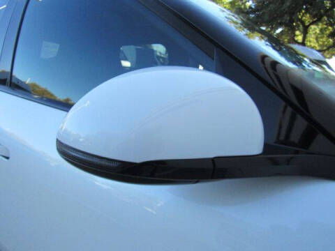 2024 Genesis GV60 Standard