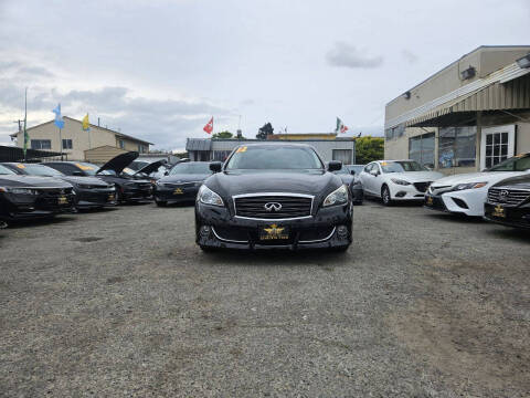 2012 Infiniti M37