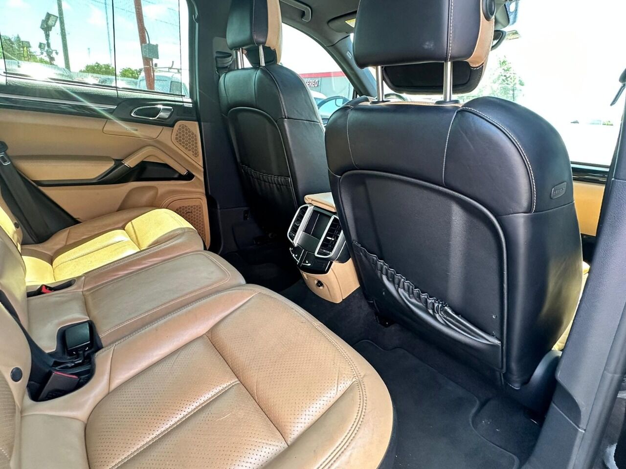 2015 PORSCHE Cayenne SUV / Crossover - $27,995