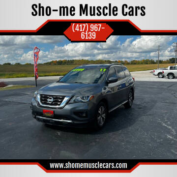 2017 Nissan Pathfinder for sale at Sho-me Muscle Cars in Rogersville MO