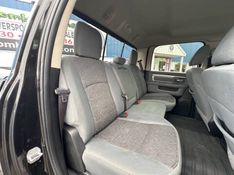 2018 RAM 1500 SLT