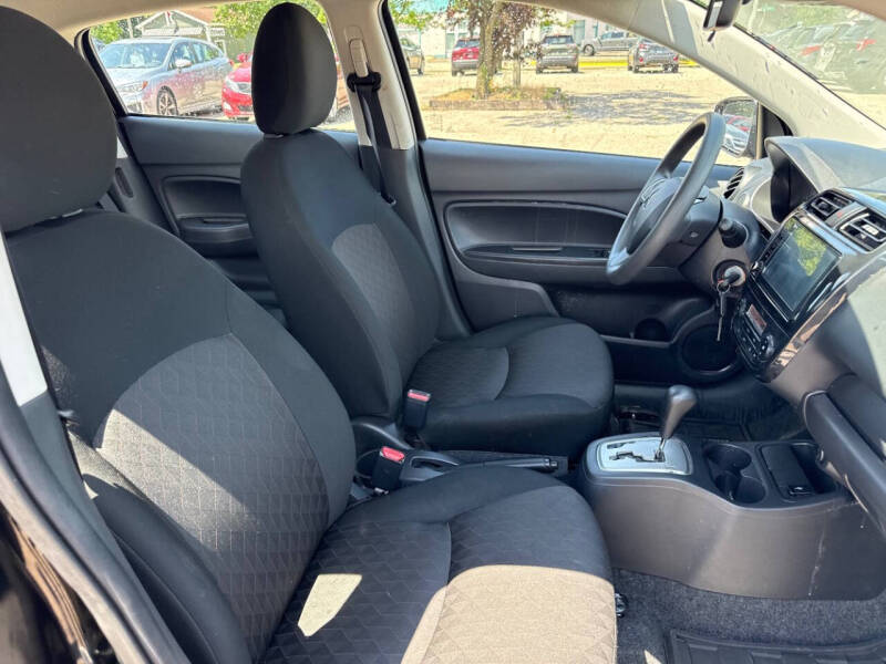 2024 Mitsubishi Mirage ES