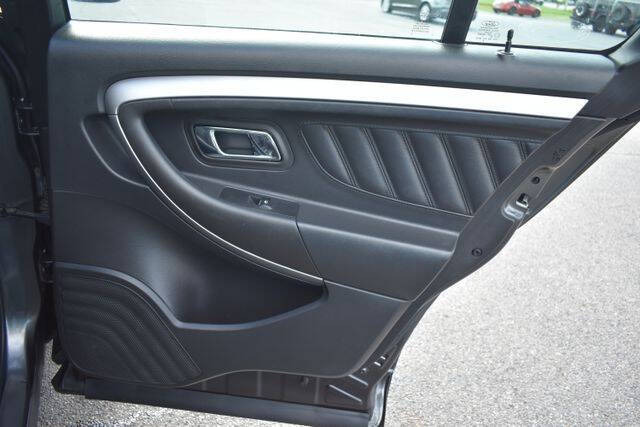 2017 Ford Taurus SEL