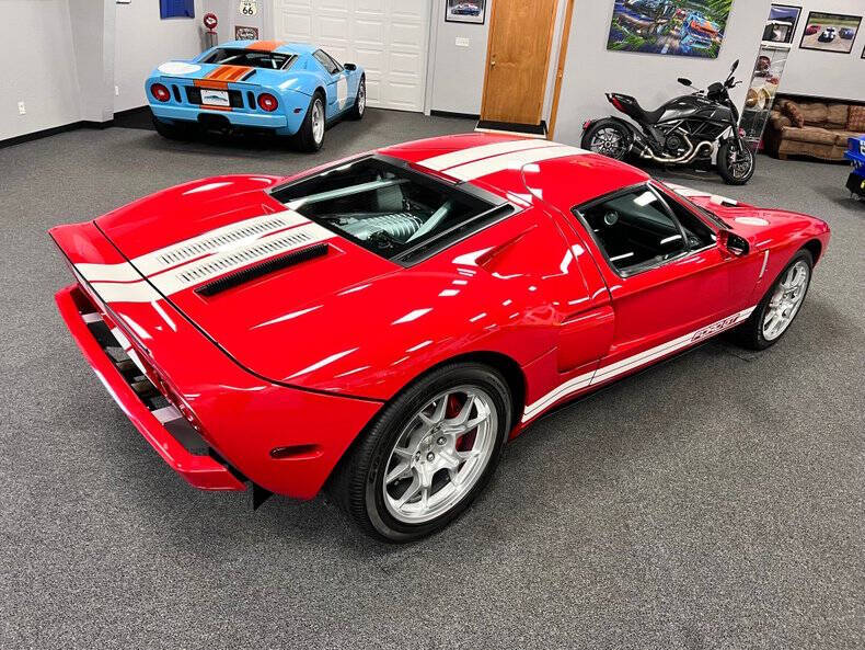 2005 Ford GT