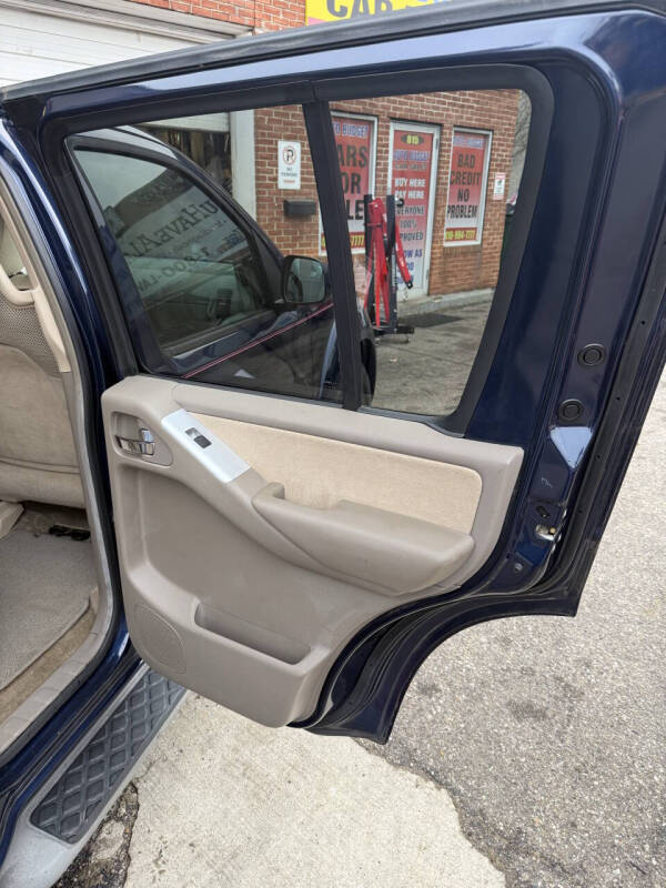 2011 Nissan Pathfinder SV