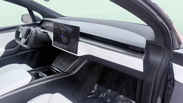 2022 Tesla Model X Plaid