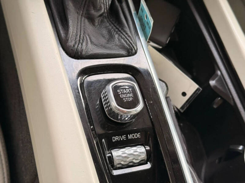 2019 Volvo S60 T6 Momentum