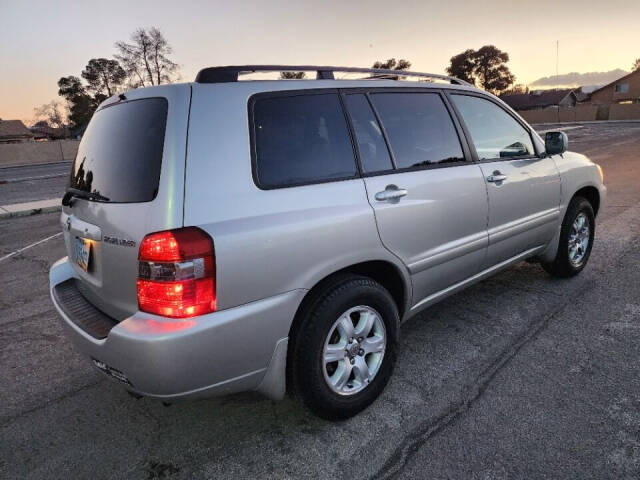 2006 Toyota Highlander for sale at Las Vegas Auto Dealer in Las Vegas, NV