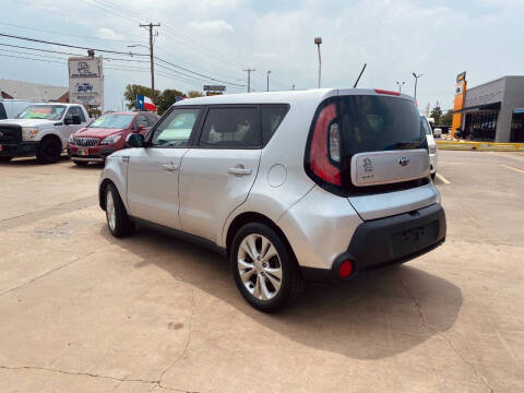 2015 Kia Soul +