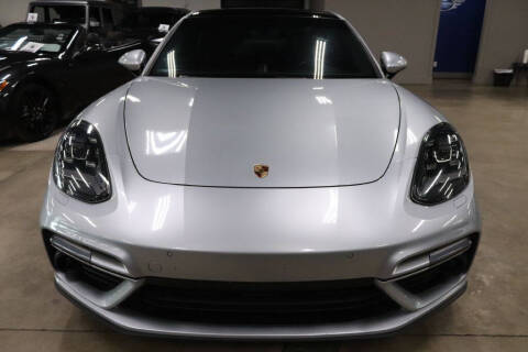 2017 Porsche Panamera Turbo