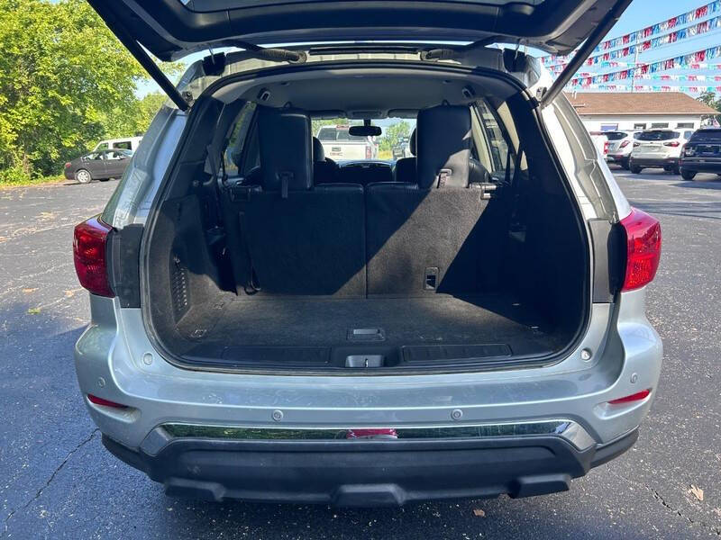 2020 Nissan Pathfinder SL