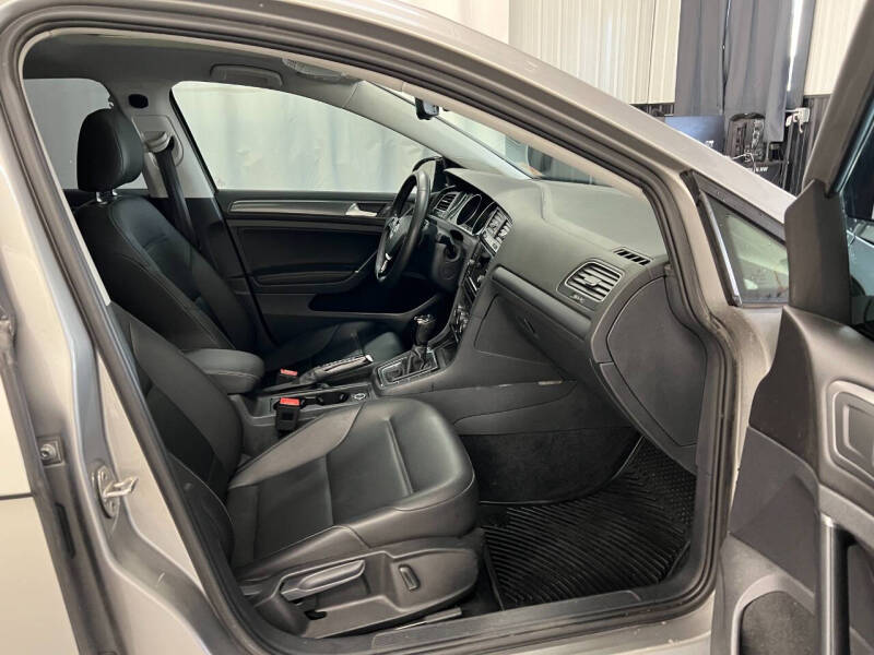 2020 Volkswagen Golf TSI