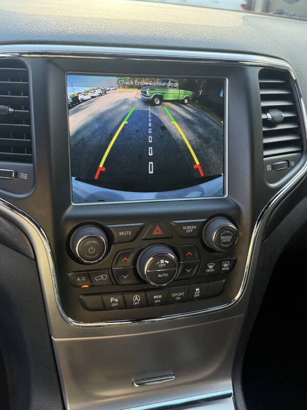 2018 Jeep Grand Cherokee Laredo E - Photo 17
