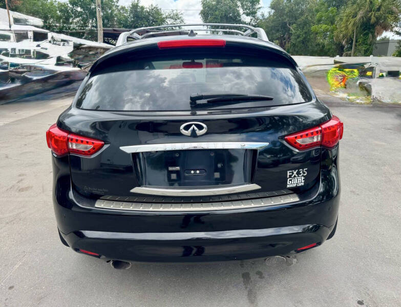 2012 Infiniti FX35