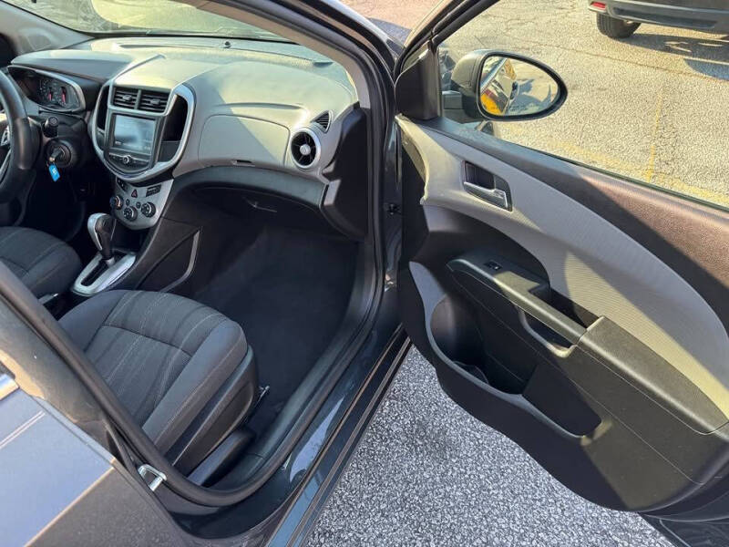 2017 Chevrolet Sonic LT Auto