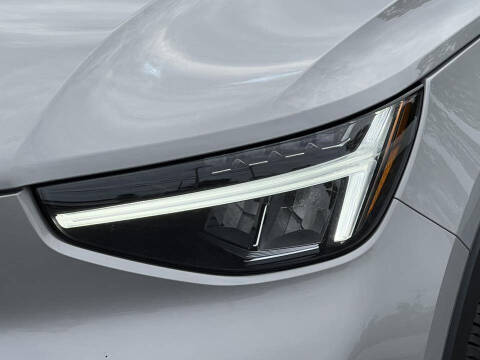 2024 Volvo XC40