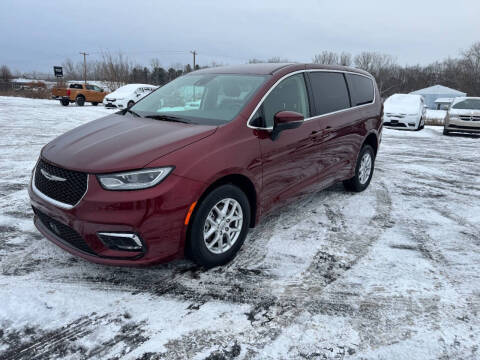 2023 Chrysler Pacifica Touring L