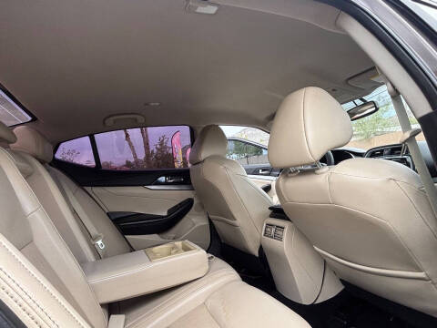 2017 Nissan Maxima 3.5 SV