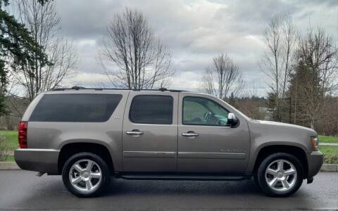 2013 Chevrolet Suburban for sale at CLEAR CHOICE AUTOMOTIVE in Milwaukie OR