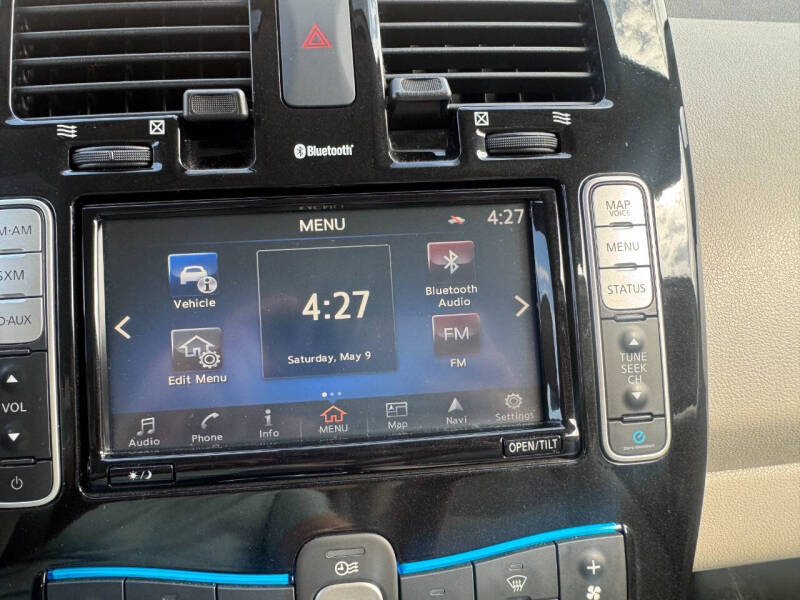 2017 Nissan LEAF SV