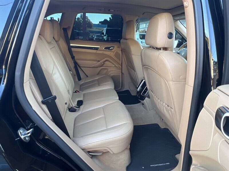 2013 Porsche Cayenne S