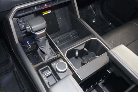 2023 Toyota Tundra Limited HV