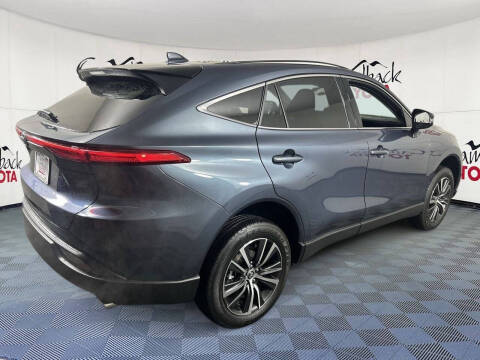 2024 Toyota Venza LE