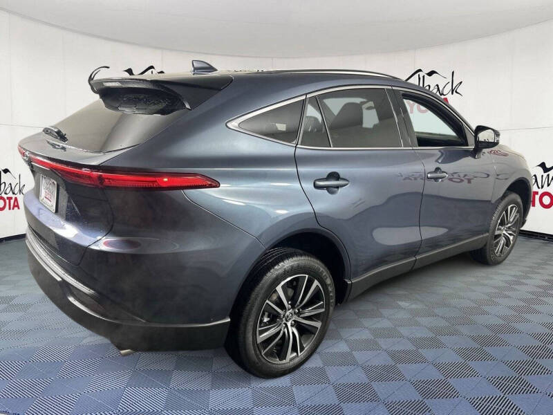 2024 Toyota Venza LE