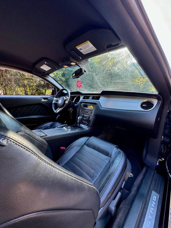 2014 Ford Mustang V6 Premium