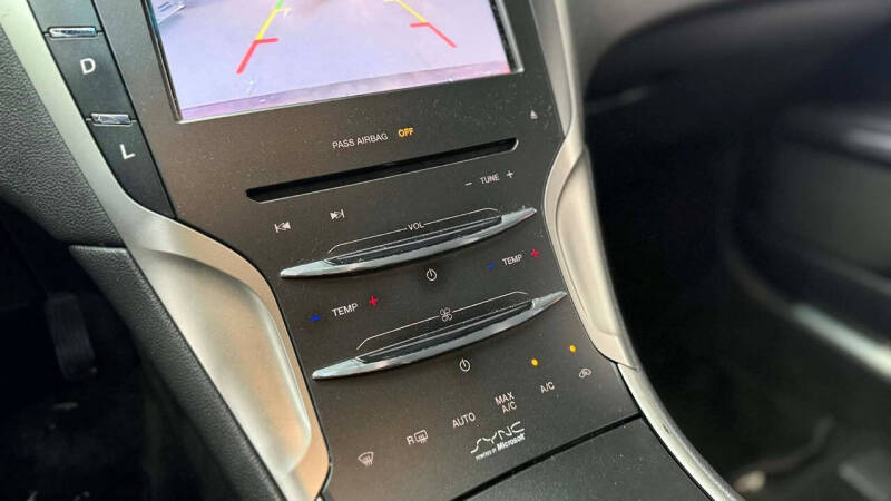 2014 Lincoln MKZ Hybrid