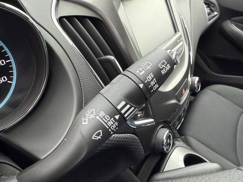 2017 Chevrolet Cruze LT Auto