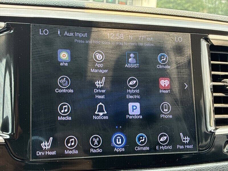 2017 Chrysler Pacifica Hybrid Premium