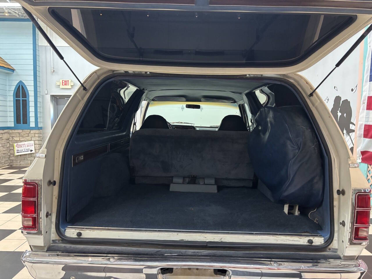 1985 Dodge Ramcharger 25
