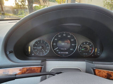 2005 Mercedes-Benz E-Class E 320