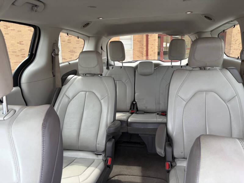 2017 Chrysler Pacifica