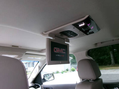 2017 GMC Yukon SLT