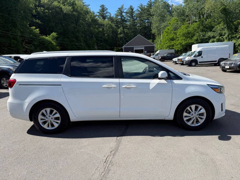 2018 Kia Sedona LX