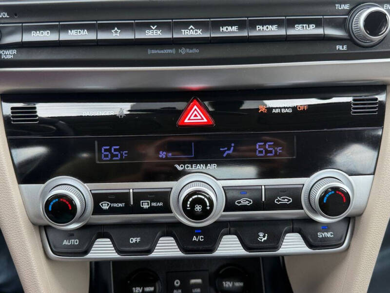 2019 Hyundai Elantra
