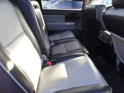 2012 Toyota Sequoia SR5