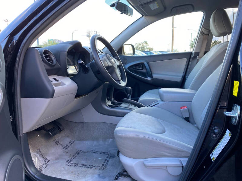 2010 Toyota RAV4 Base photo 9