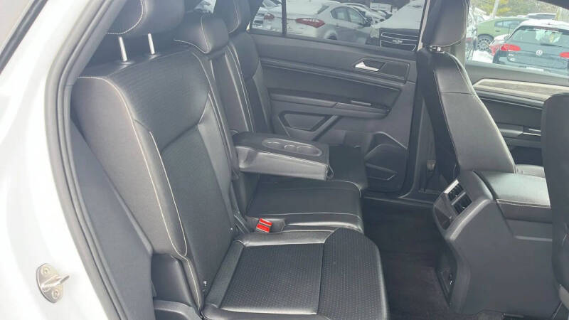 2020 Volkswagen Atlas Cross Sport SE 4Motion