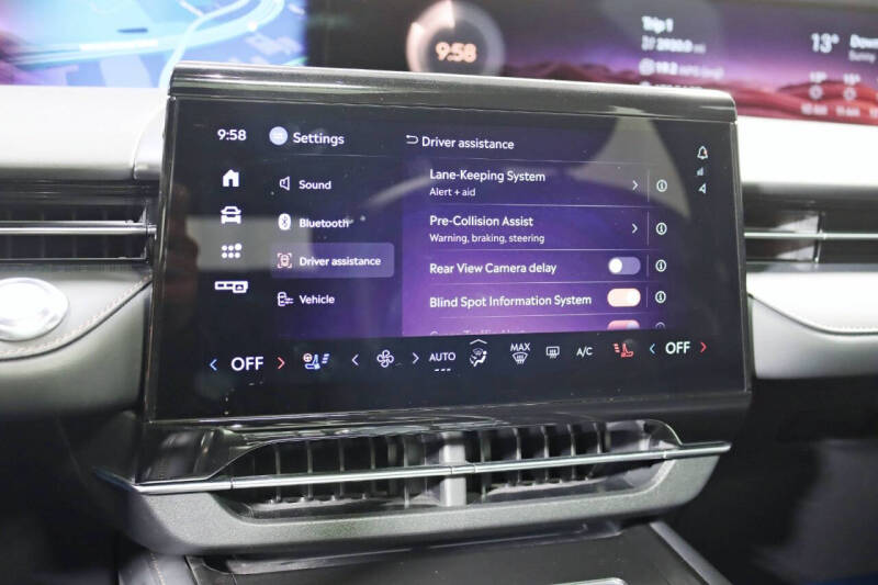 2024 Lincoln Nautilus Reserve