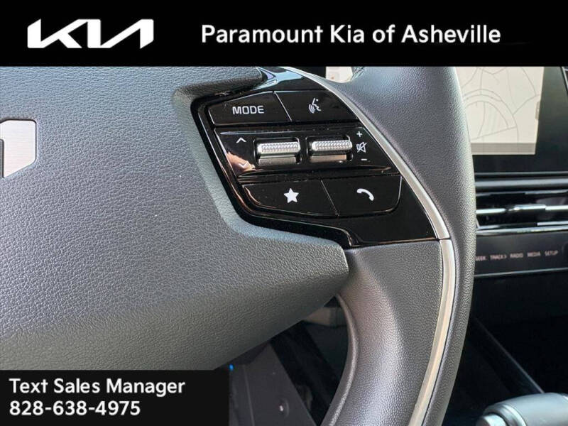 2025 Kia Niro EX