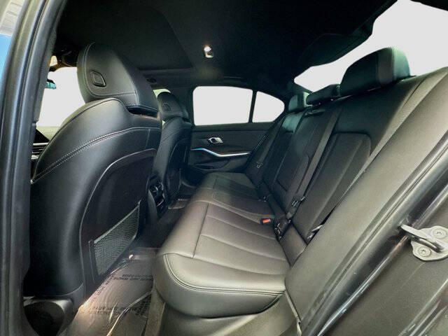 2022 BMW 3 Series 330e