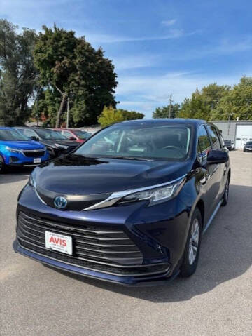 2023 Toyota Sienna LE 8-Passenger