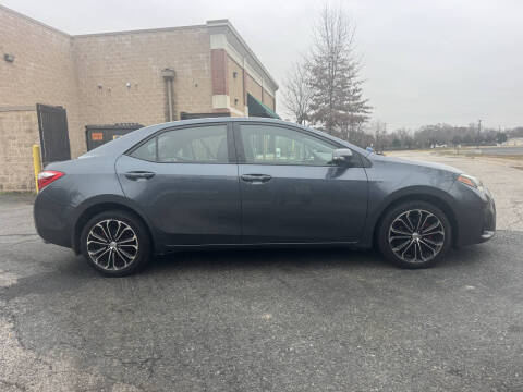 2015 Toyota Corolla S Plus