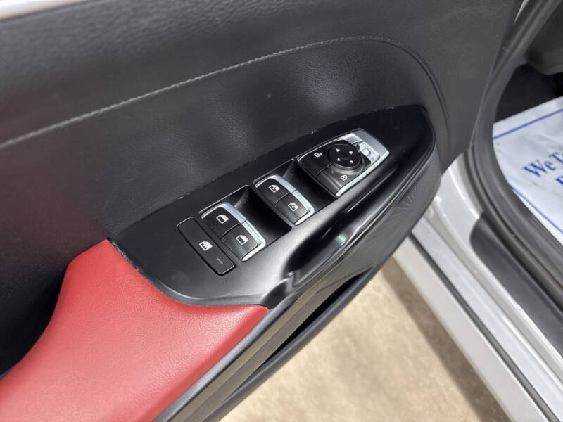 2023 Kia K5
