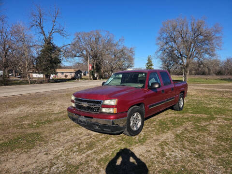 2006 Chevrolet Silverado 1500 for sale at Nelsons Auto Sales in Park Hills MO